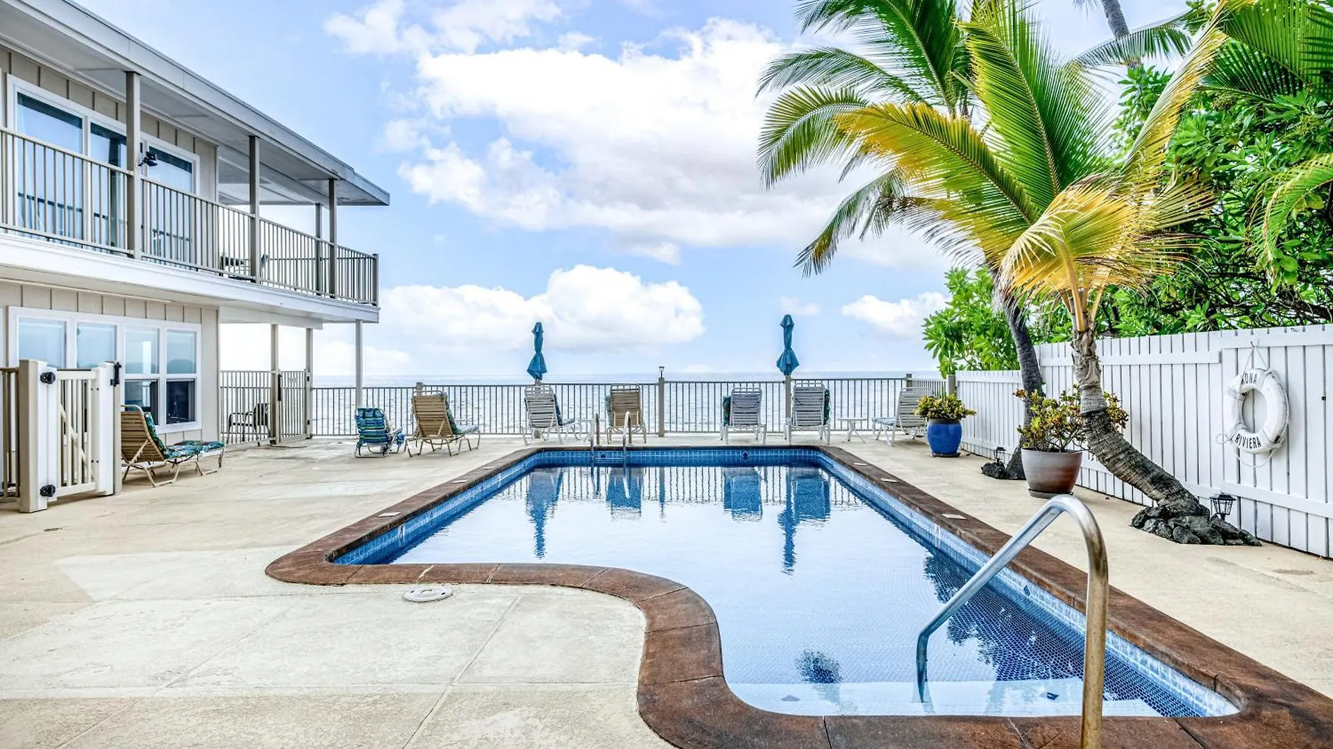 아파트 Kona Riviera Villa #104 카일루아 코나